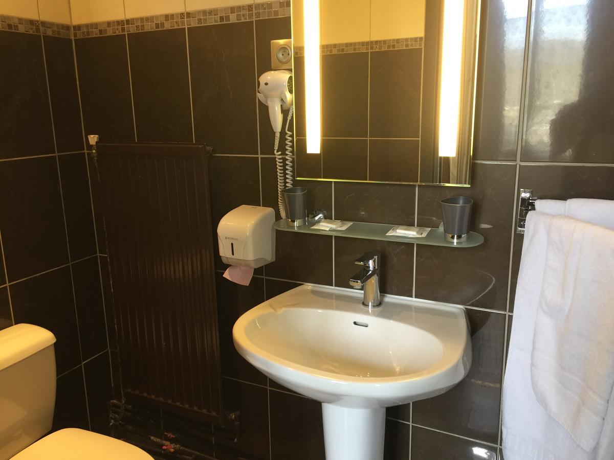 Hotel Memorial แซ็ง-ก็องแต็ง ภายนอก รูปภาพ